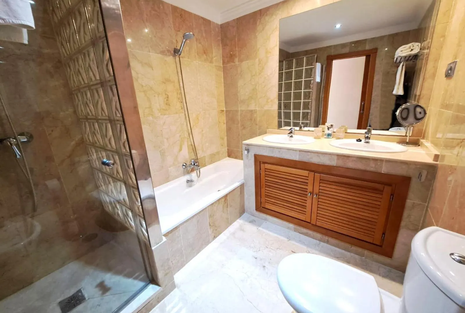 Apartamento Aloha Hill Club Marbella 0*,  España